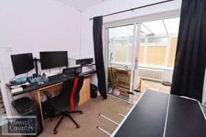 RED BARN ROAD- click for photo gallery